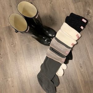 Black HUNTER rain boots WITH 3x socks!